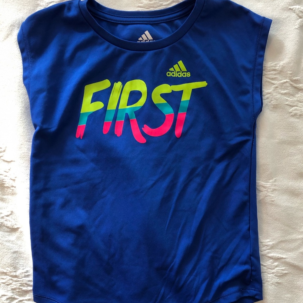 Girls sleeveless active shirt